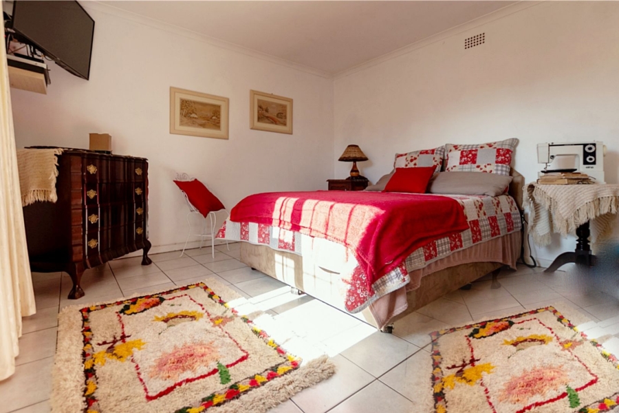 3 Bedroom Property for Sale in Middedorp Western Cape
